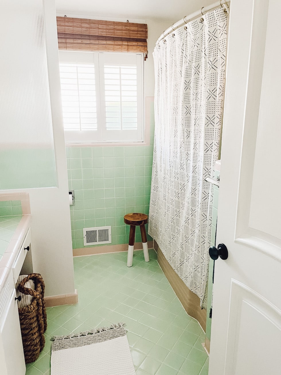 7 Updates to Our Vintage Mint Green and Pink Bathroom (and redefining home goals!)