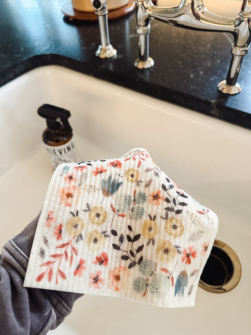 6 Benefits of Cleaning with Swedish Dishcloths (Ways They Will Simplify Your Life and Home!)